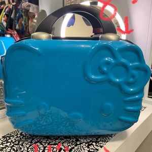 Hello Kitty Case